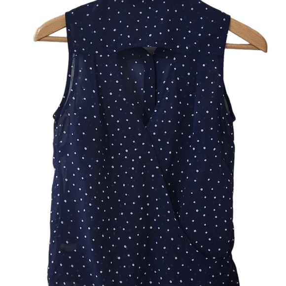 Jessica Simpson Sheer Sleeveless Cut Out Back Top Blouse. Size S - Picture 2 of 8